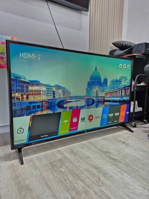 125sm 4K Smart TV Wi-Fi LG