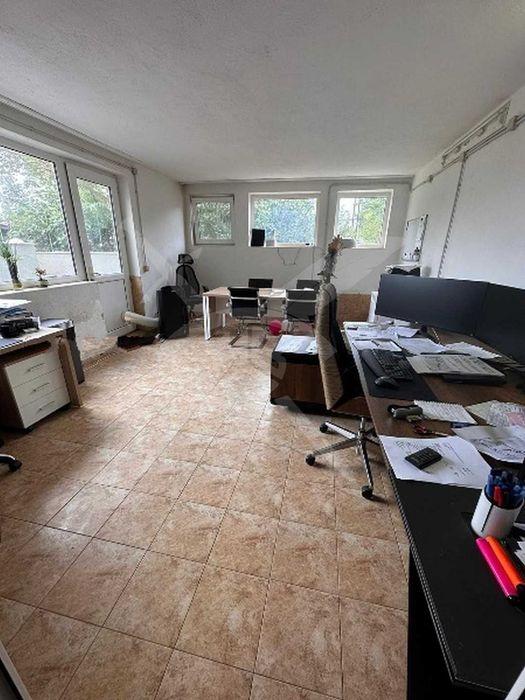 Продава се Къща в Варна, м-т Траката - 909 кв.м за 879 €/кв.м - Снимка #7