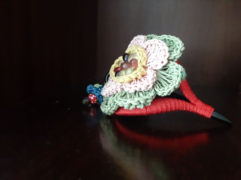 Заколка цветок для волос