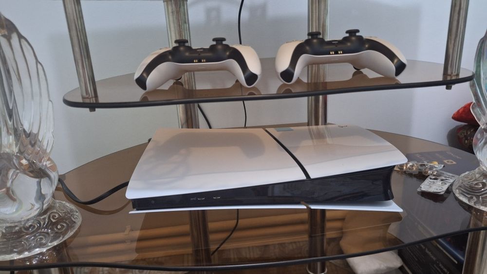Playstation 5 slim 1tb sotiladi