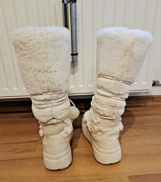 Cizme de iarna Bershka