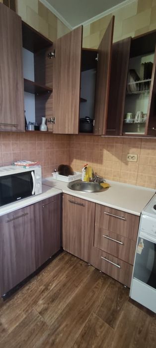 Кухня угловая б/у