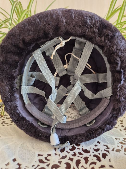 продам каска ушанку