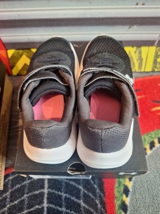 Маратонки Under armour 34 номер