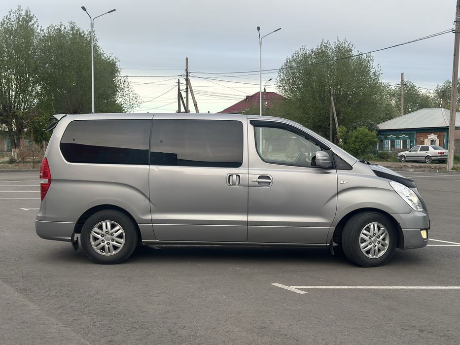 Hyundai Starex 2016 года