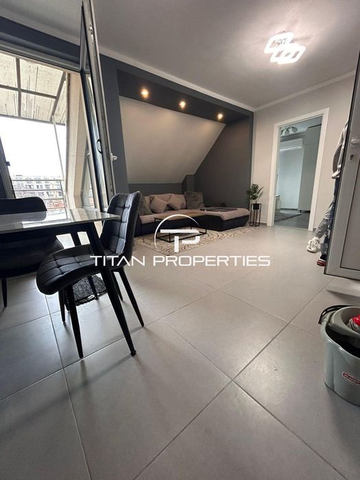 Дава се под наем Тристаен апартамент в Пловдив, Център - 85 кв.м за 747.66 € - Снимка #1