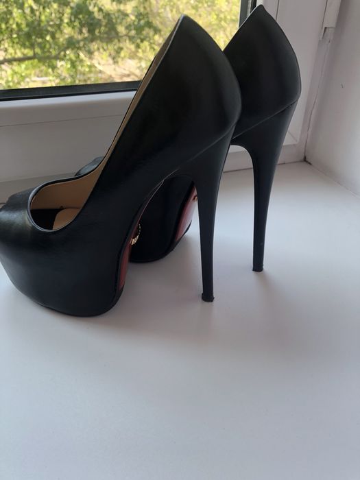 Туфли женские