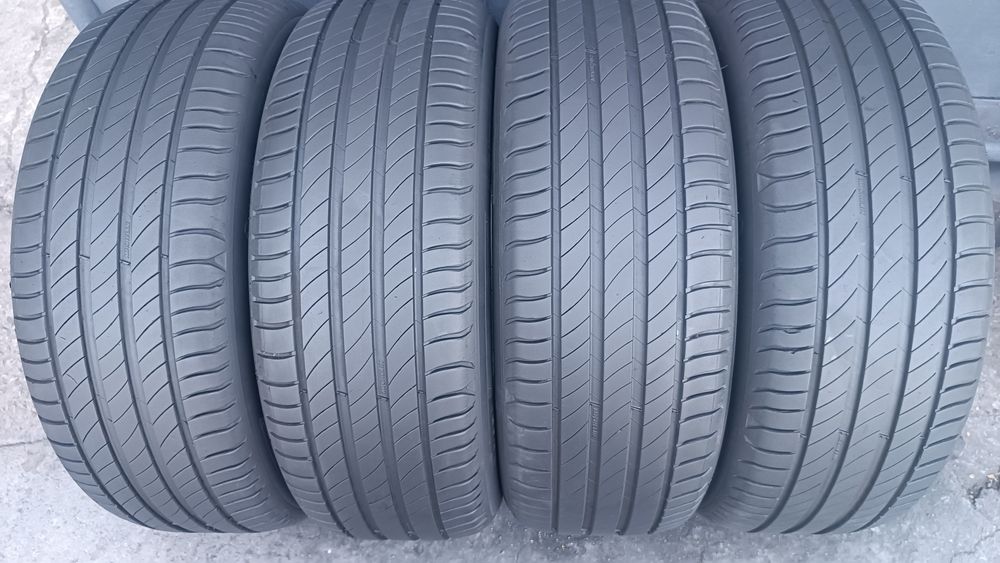 215/55/17 Michelin Дот 0223