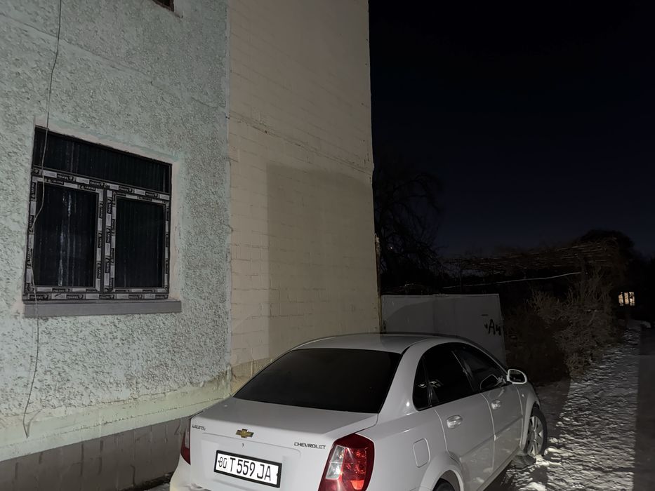 Продаётся 1+ плюс комнатная квартира 1-ый этаж с двориком 6-микр