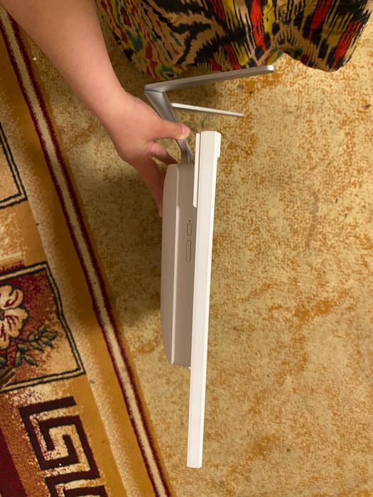 Manablock ekran sotiladi