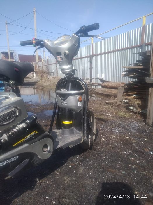 срочна продам электро мопед.