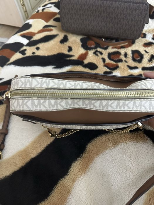 Продам сумку Michael kors