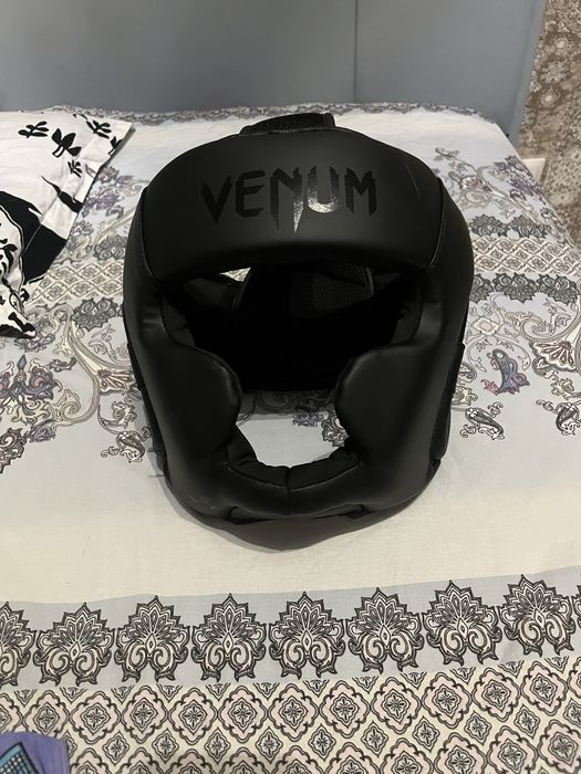 Шлем для единоборств
