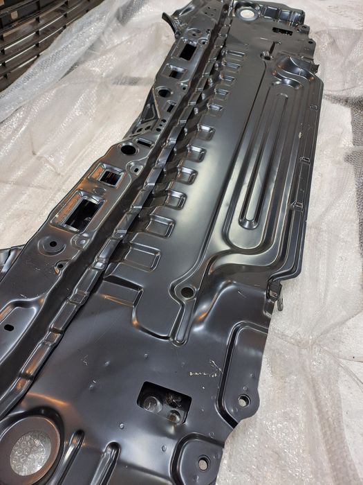 Фартук для Camry 50 55