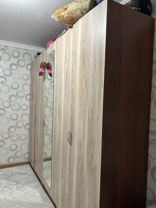 Срочно продам шкаф
