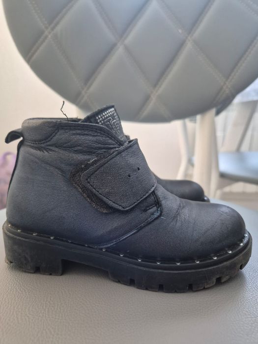 Сапожки осенние для девочки