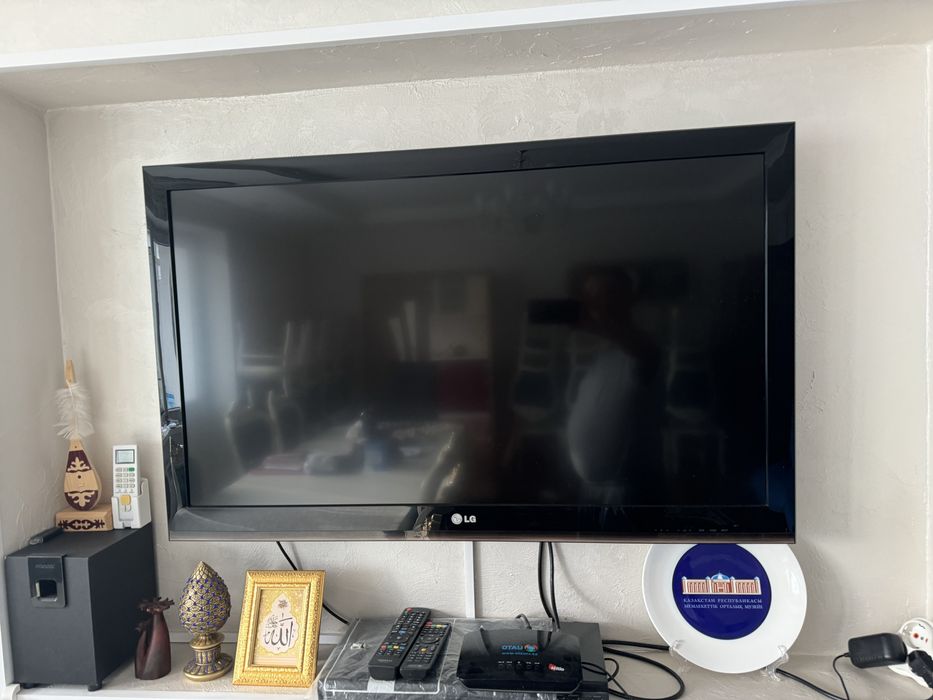 Продается жидкокристаллический телевизор марки «LG”