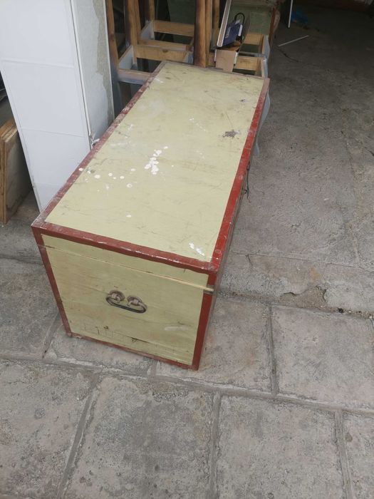 Sandiq holati yaxshi pishiq materialdan tayorlangan