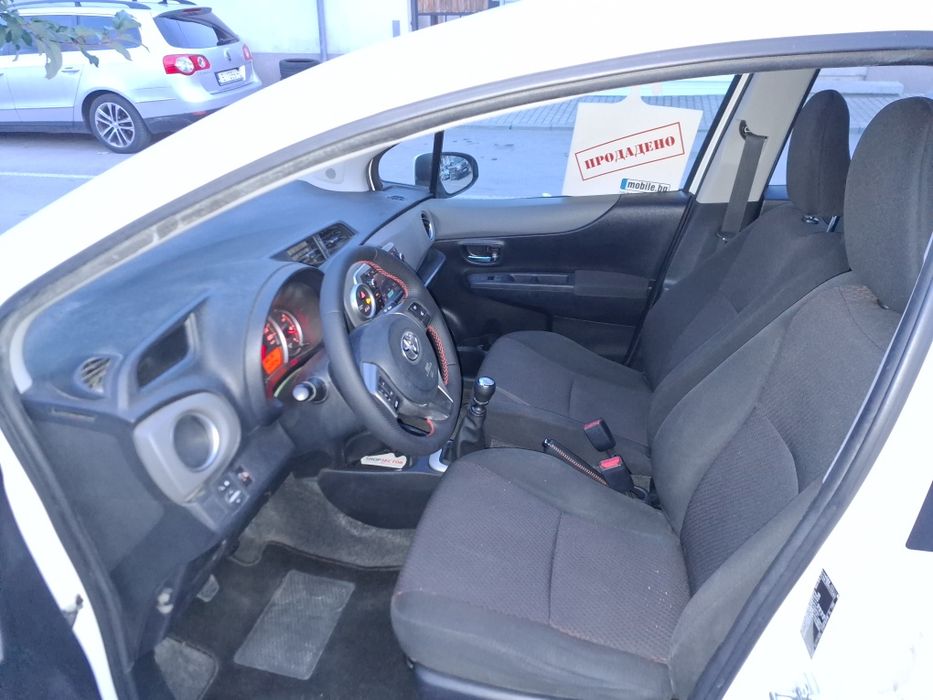 Тойота Ярис Toyota Yaris