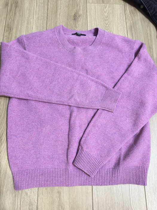 Продам свитер uniqlo. 100% шерсть.
