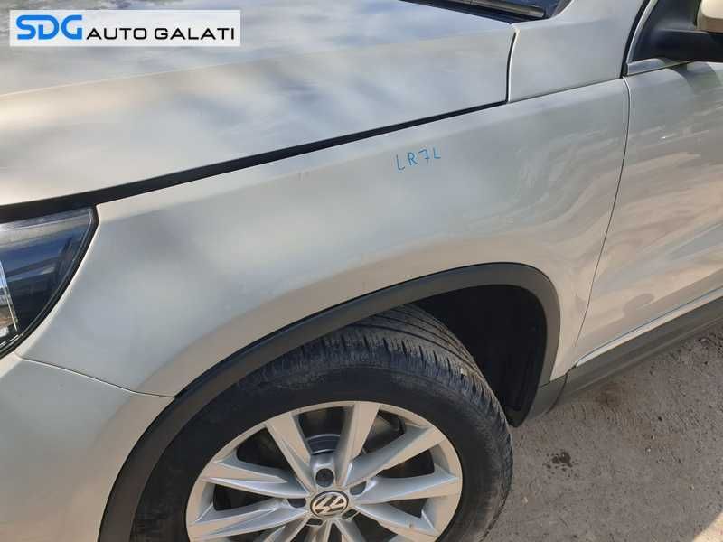Aripa Stanga Fata FARA Bandou Volkswagen Tiguan 5N 2011 - 2015 Culoare LR7L [0103]
