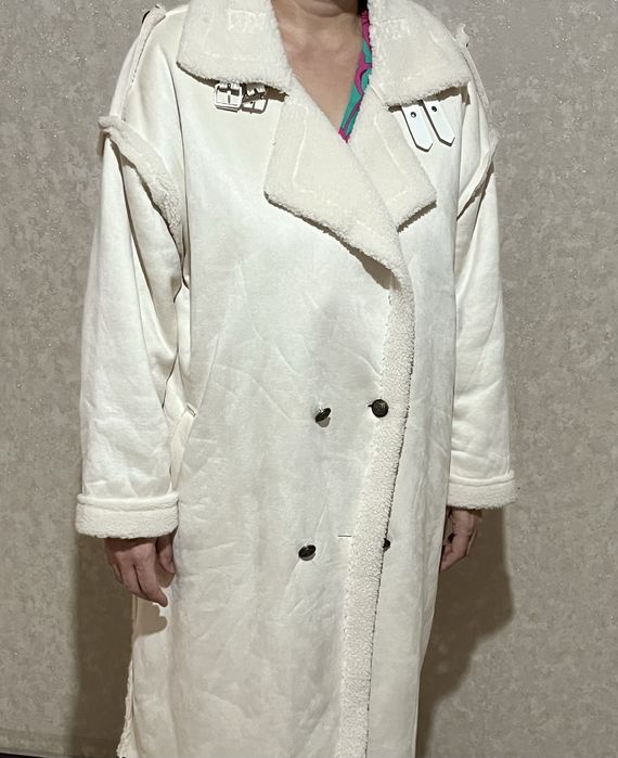 Женское пальто.