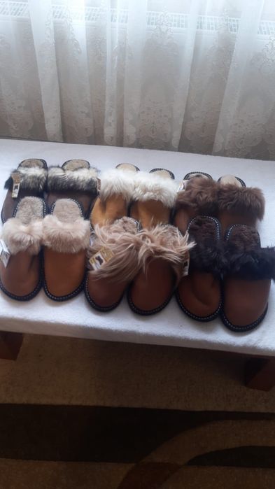 Papuci de casă din blană naturală ovină