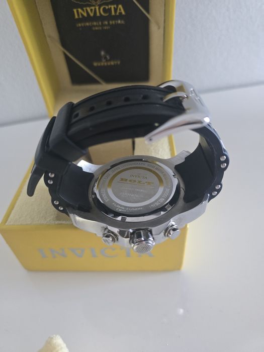 Часовник Invicta