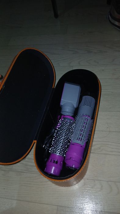 Продаётся фен в стиле Dyson (китайская версия).