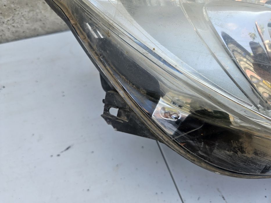 Far drepta opel insignia