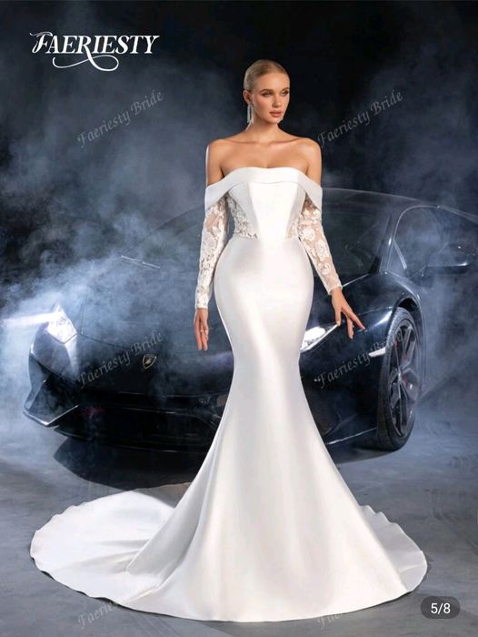 Чисто нова не е носена хс размер