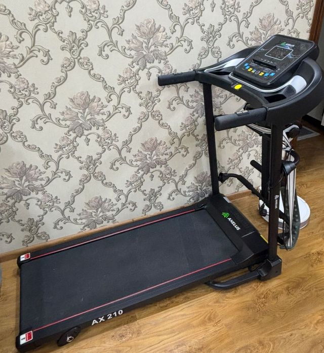 Беговая дорожка Axelus б/у