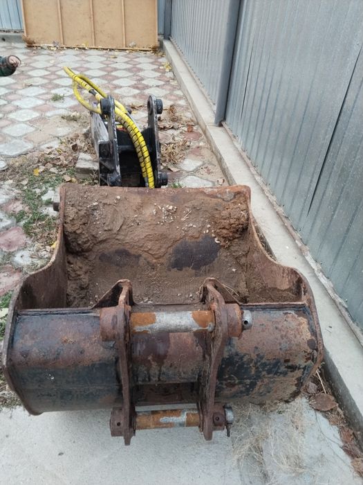 Продам гидромолоток pb70 и ковш 80