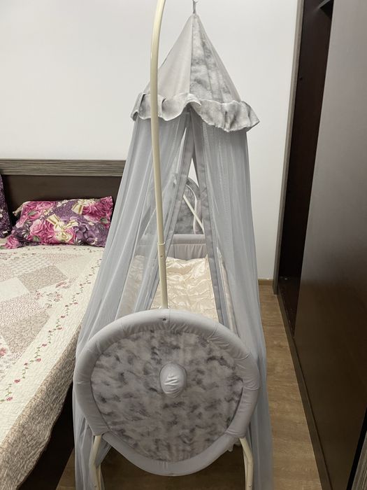 Бебешко кошче+ кош за кола