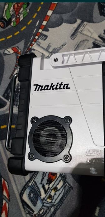 Vand Radio Boxa MAKITA DMR107 pret 700 lei