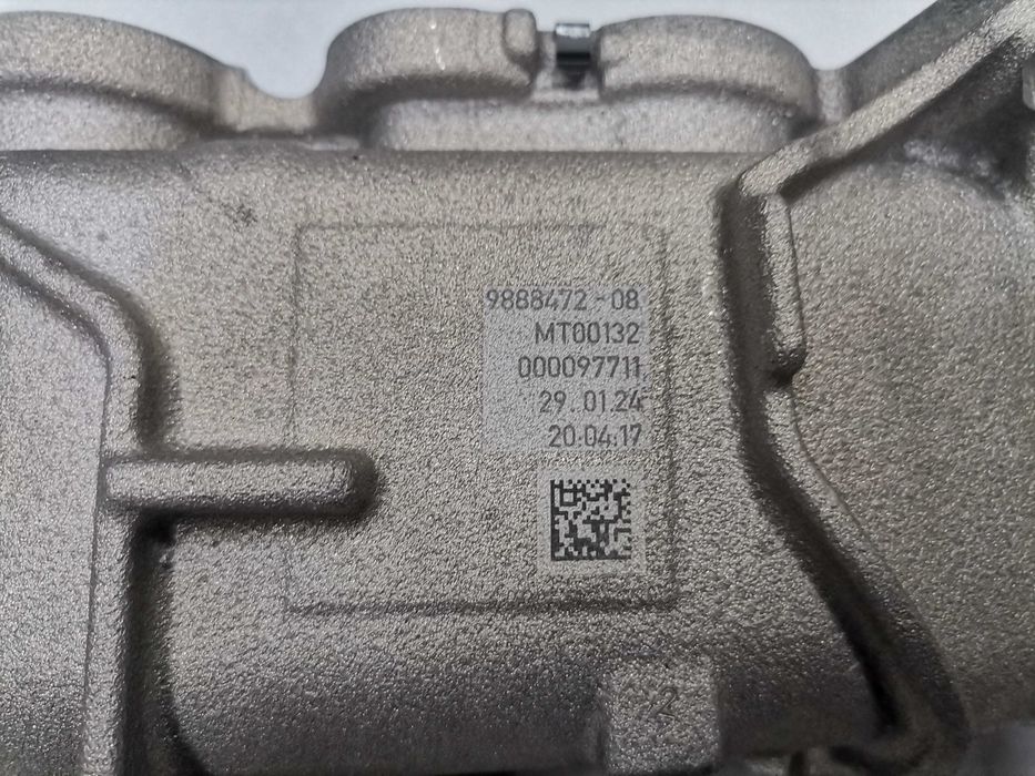 Всмукателен колектор Клапа BMW 9888472 X5 G05 G06 X7 G07 5 G60 7 G70