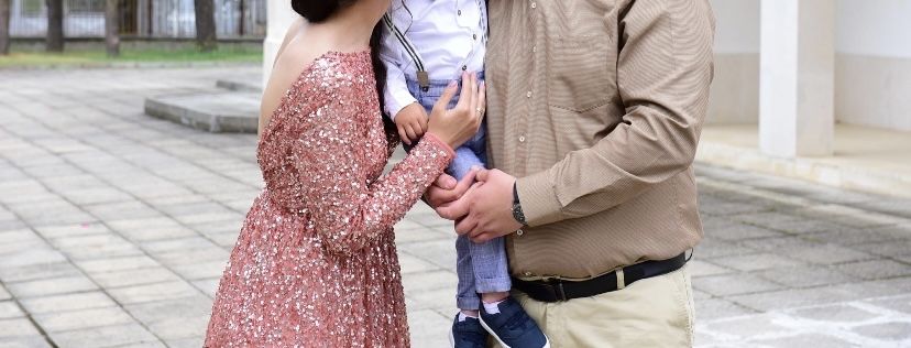 Рокля-паетена ….