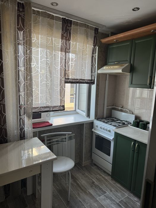 Сдаю  посуточно 1 ком квартиру