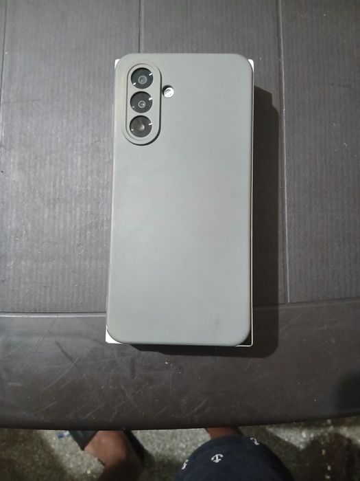 Samsung A17 5G nou nouț