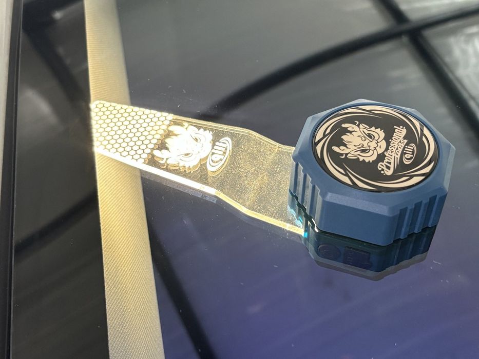 Магнитна LED лампа за монтаж и рязане изрязване на авто фолио