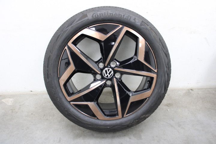 Volkswagen id3 джанти 19 цола с гуми