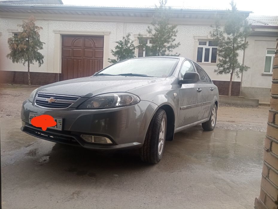 Chevrolet gentra srochni sotiladi