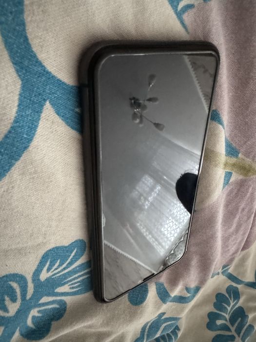 Продам айфон 11 128гб