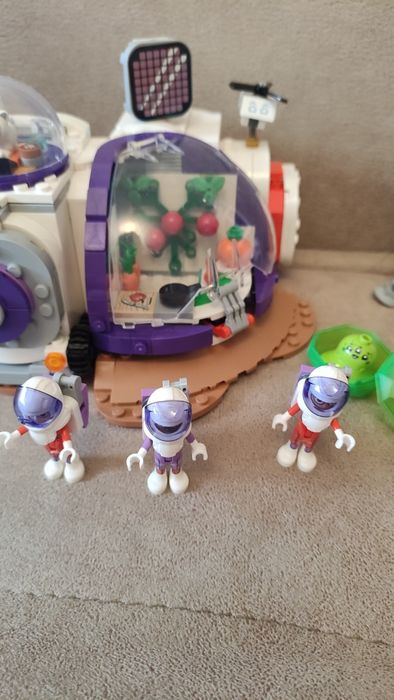 LEGO® Friends - Космическа база и ракета на Марс 42605