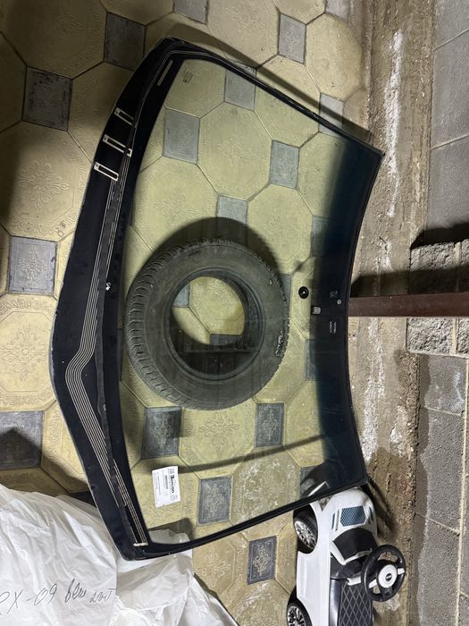 Lexus Rx 350 лобовой