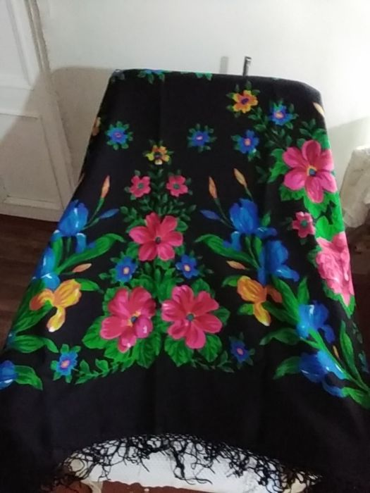 Платки шерсть и шифон.