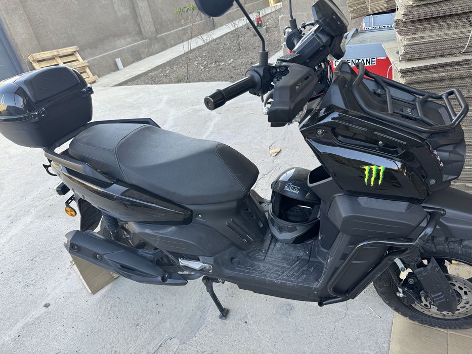 Мопеды скутеры продам