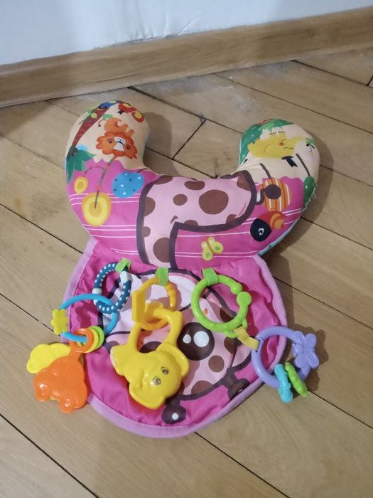 Активни гимнастики и играчка за скачане