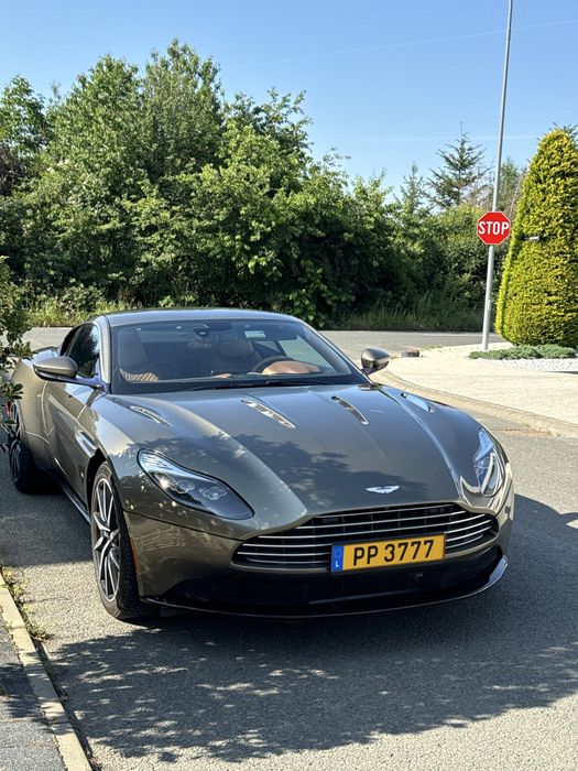 Aston martin DB11 V12 740CP variante