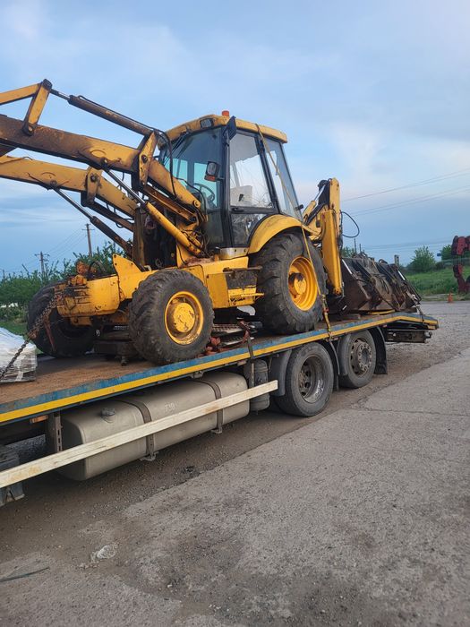 Dezmembrez buldoexcavator jcb 3 cx
